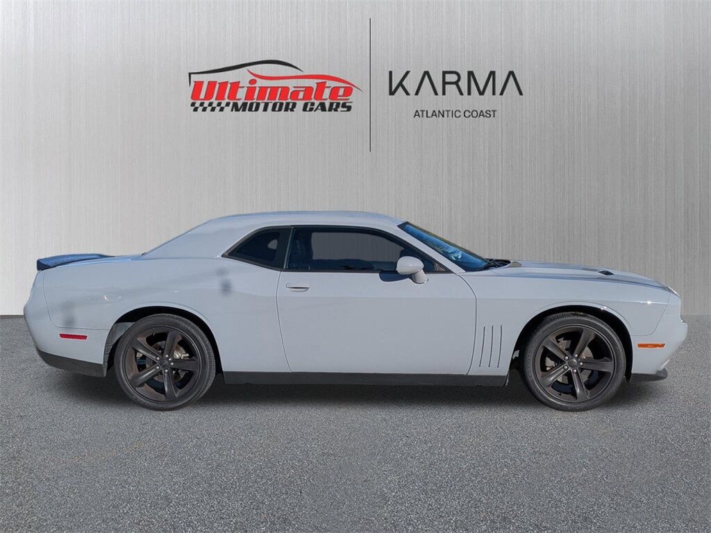 2021 Dodge Challenger SXT