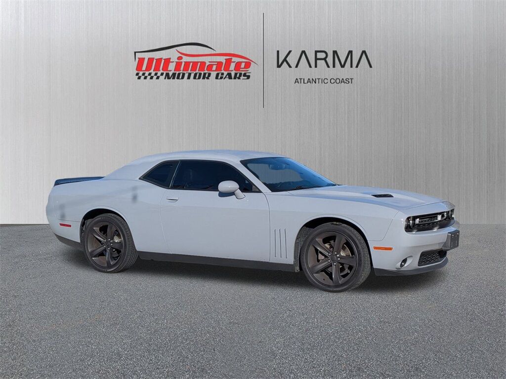 2021 Dodge Challenger SXT