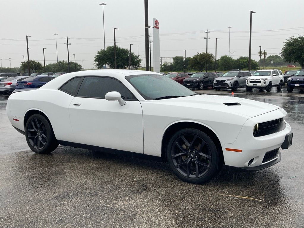 2021 Dodge Challenger SXT