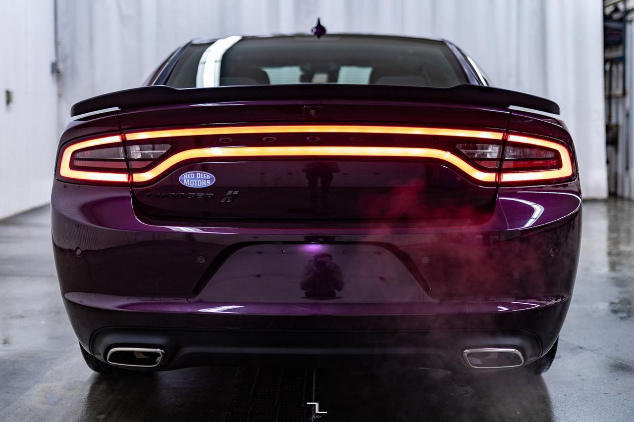 2021 Dodge Charger AWD SXT Nav BCam Red Deer AB