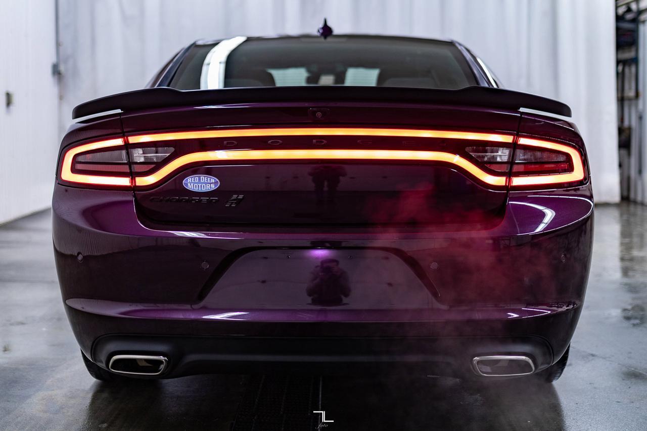 2021 Dodge Charger AWD SXT Nav BCam Red Deer AB