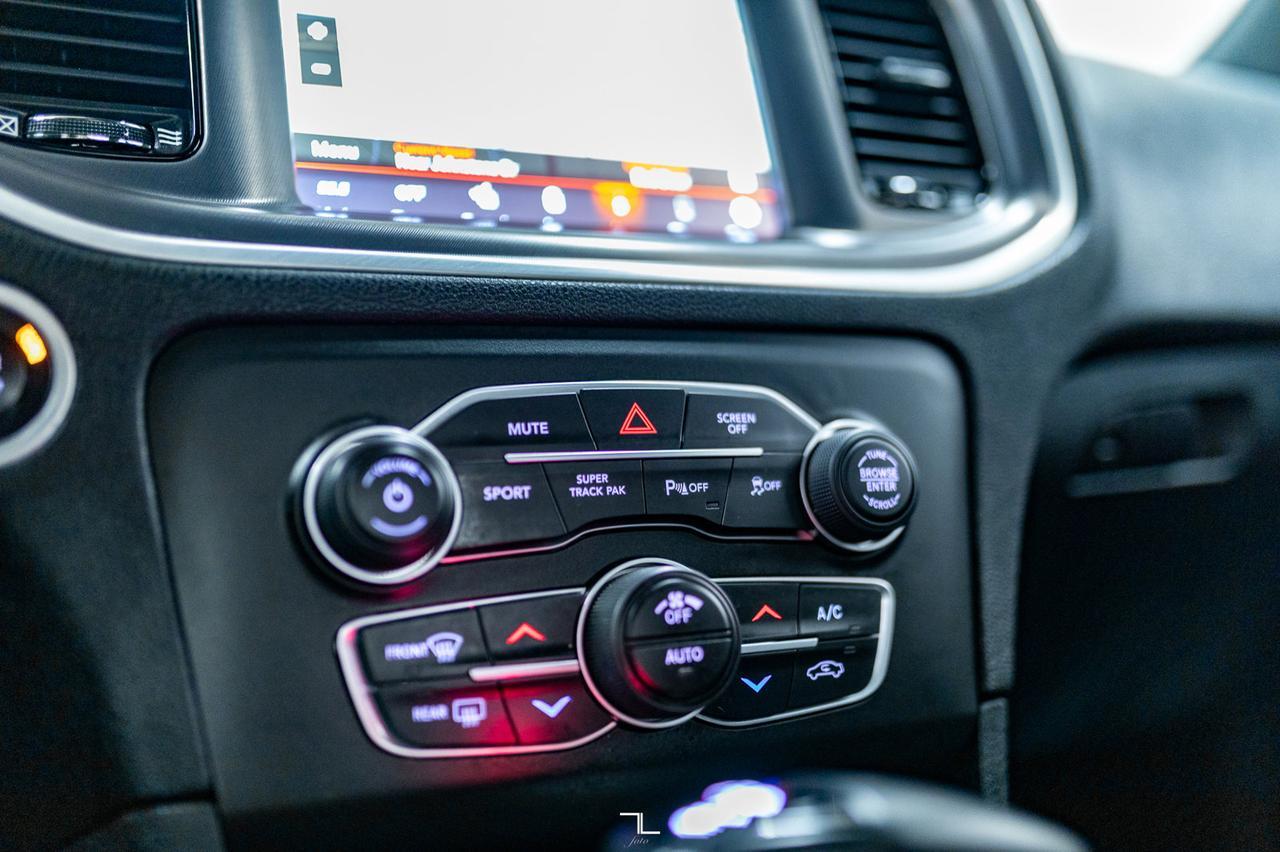 2021 Dodge Charger AWD SXT Nav BCam Red Deer AB