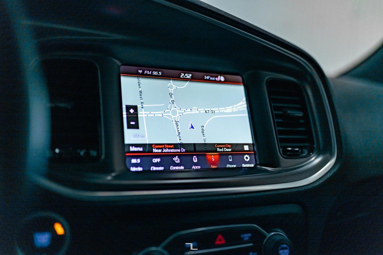 2021 Dodge Charger AWD SXT Nav BCam Red Deer AB