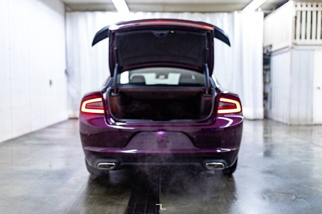 2021 Dodge Charger AWD SXT Nav BCam Red Deer AB