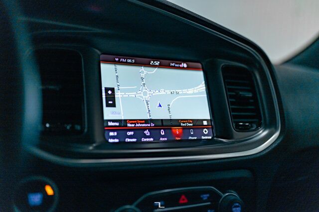 2021 Dodge Charger AWD SXT Nav BCam Red Deer AB