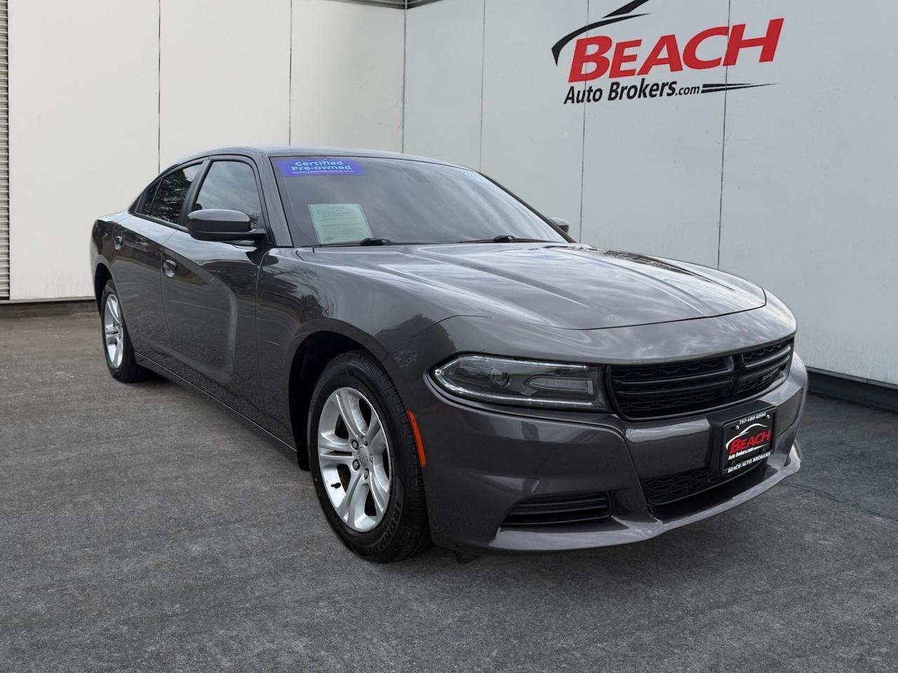 2021 Dodge Charger SXT, APPLE CARPLAY/ANDROID AUTO, BACKUP CAMERA, HEATED AND VENTILATED SEATS, HEATED STEERING WHEEL, HEATED REAR SEATS, SUNROOF, HEATED/POWER MIRRORS, REMOTE START, THIS IS A GREAT CAR FOR A GREAT PRICE!