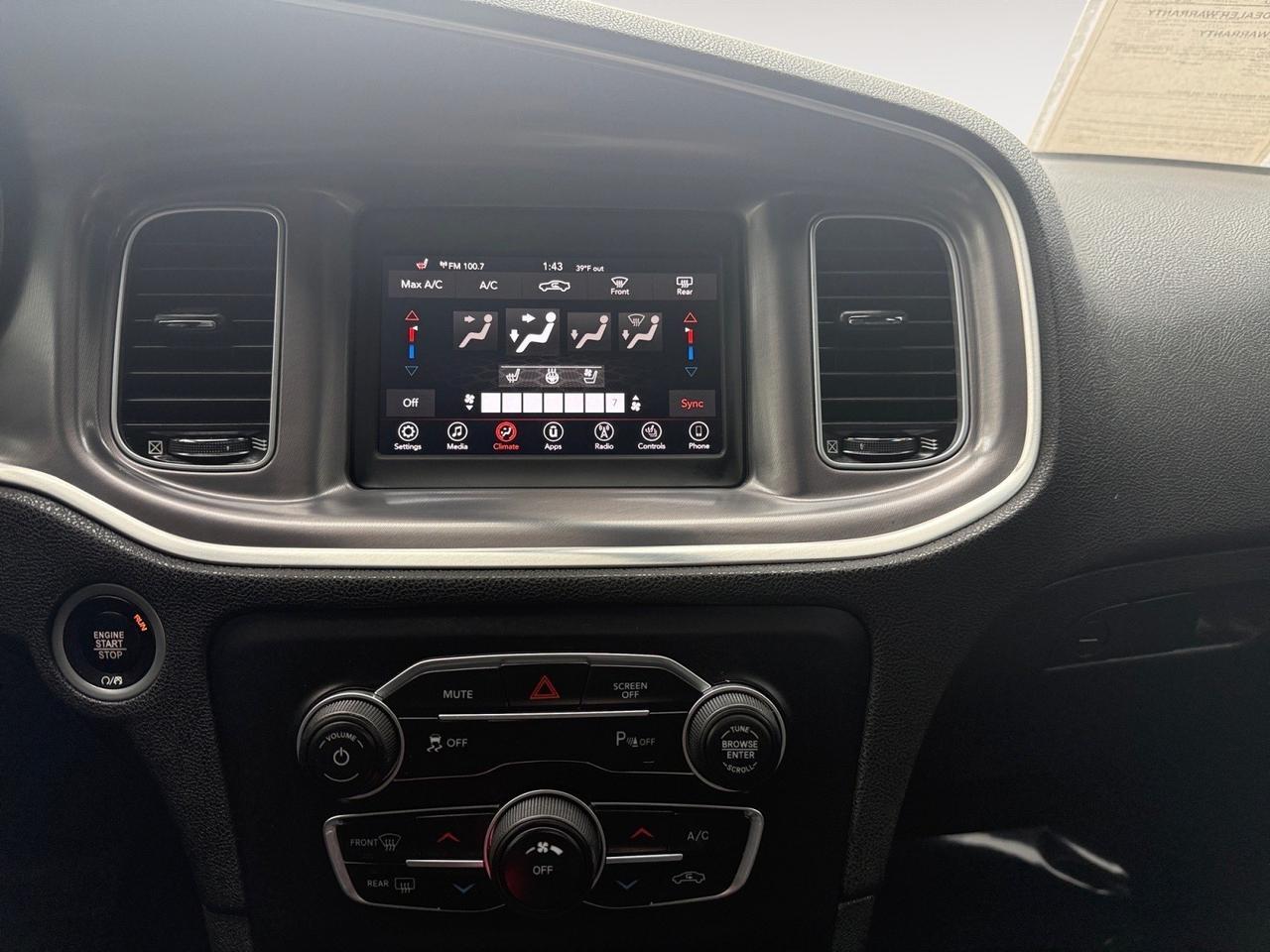 2021 Dodge Charger SXT, APPLE CARPLAY/ANDROID AUTO, BACKUP CAMERA, HEATED AND VENTILATED SEATS, HEATED STEERING WHEEL, HEATED REAR SEATS, SUNROOF, HEATED/POWER MIRRORS, REMOTE START, THIS IS A GREAT CAR FOR A GREAT PRICE! Norfolk VA