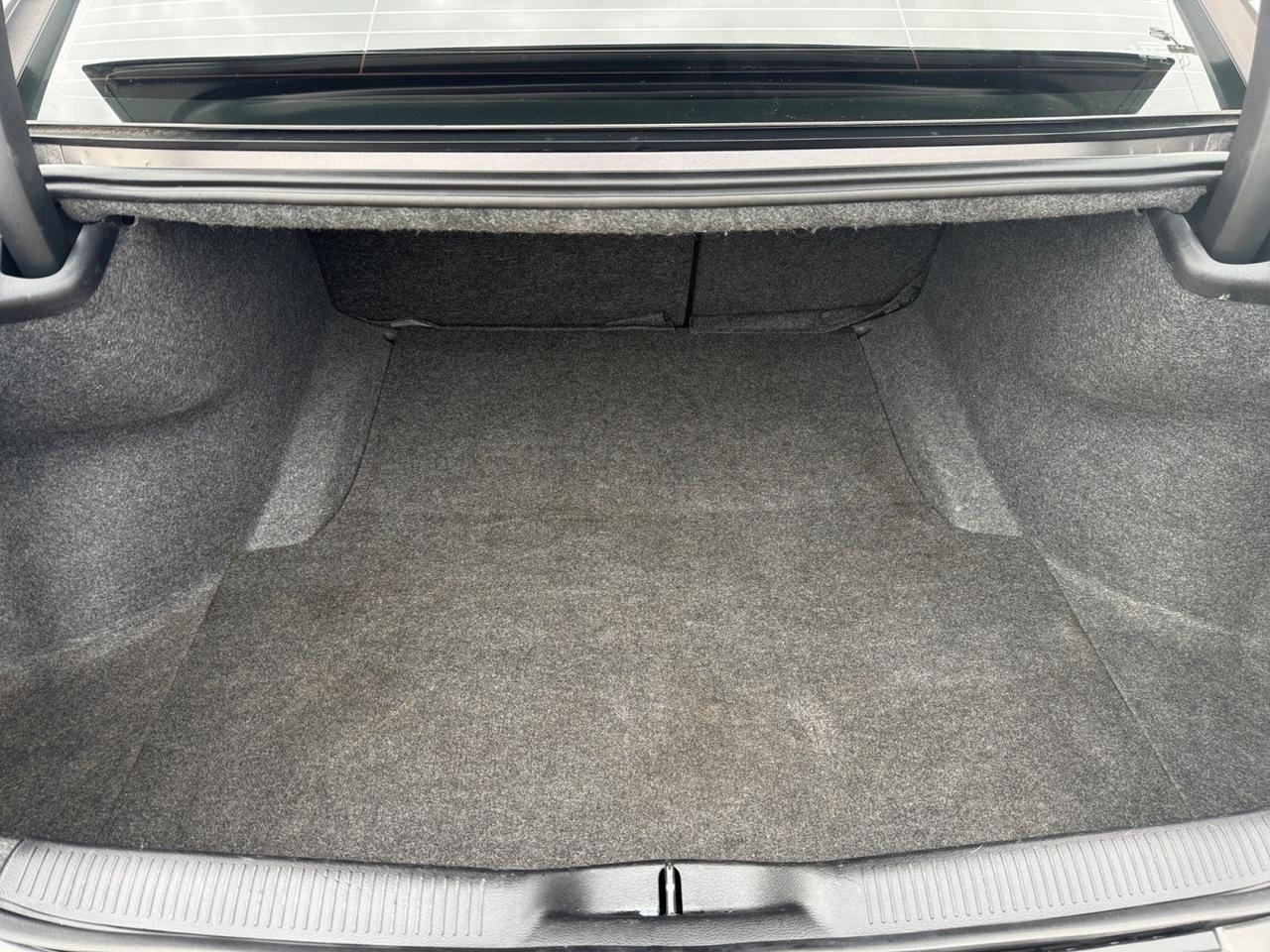 2021 Dodge Charger SXT, APPLE CARPLAY/ANDROID AUTO, BACKUP CAMERA, HEATED AND VENTILATED SEATS, HEATED STEERING WHEEL, HEATED REAR SEATS, SUNROOF, HEATED/POWER MIRRORS, REMOTE START, THIS IS A GREAT CAR FOR A GREAT PRICE! Norfolk VA