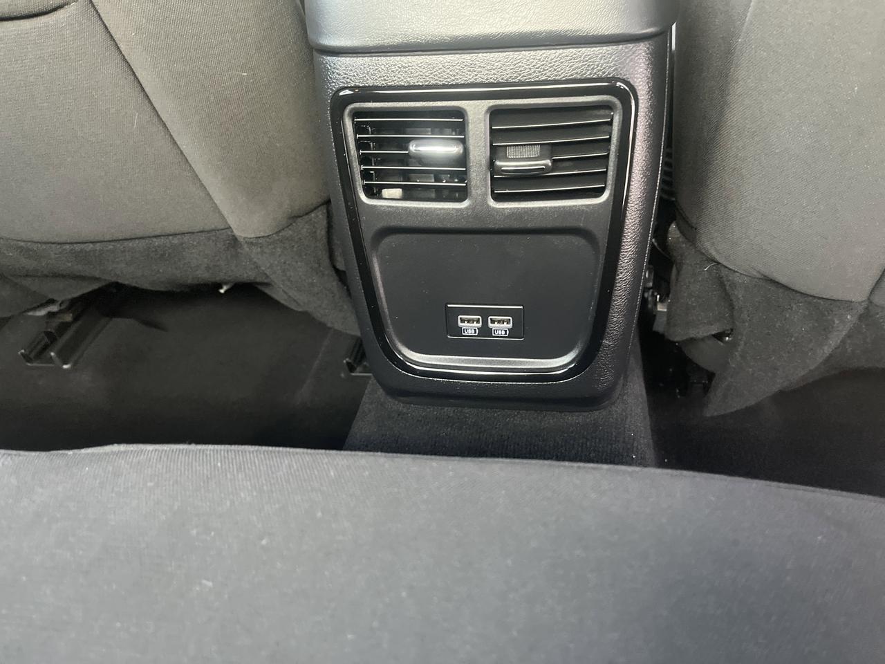 2021 Dodge Charger SXT BlacktopPkg w/20s 8-WayPowerDriverSeat RemoteStart RearCamera Saukville WI