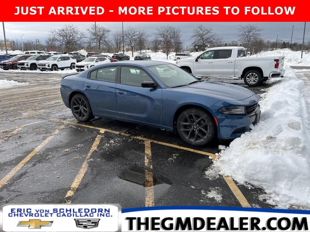 2021 Dodge Charger SXT BlacktopPkg w/20s 8-WayPowerDriverSeat RemoteStart RearCamera Milwaukee WI