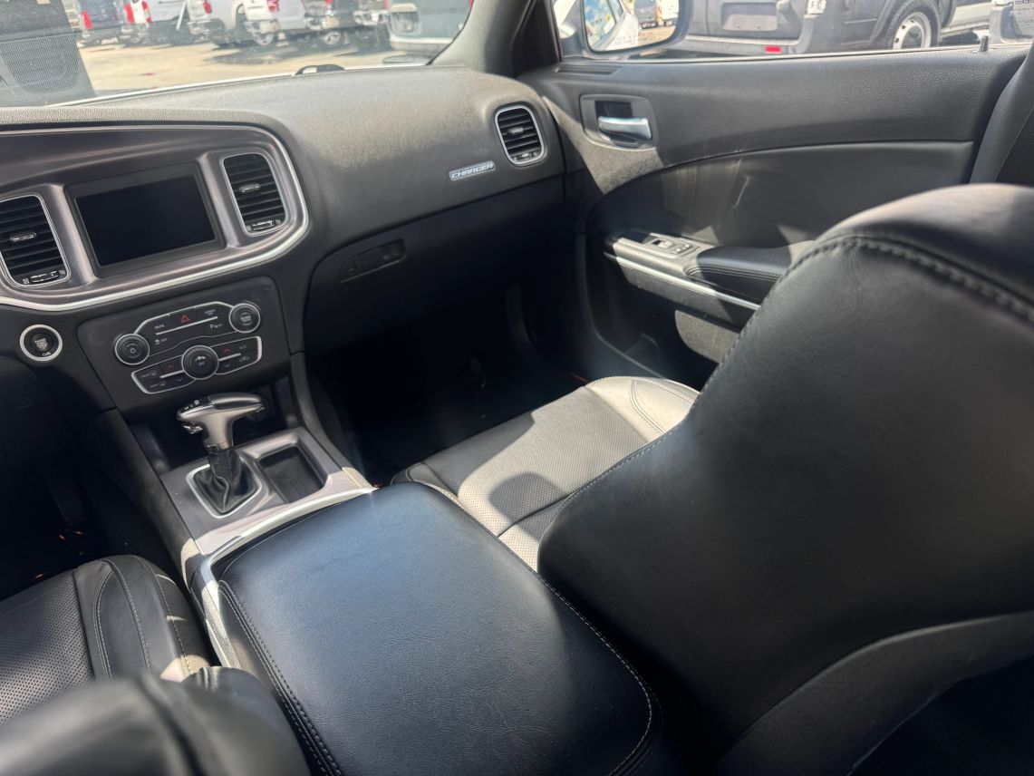2021 Dodge Charger SXT Sedan 4D
