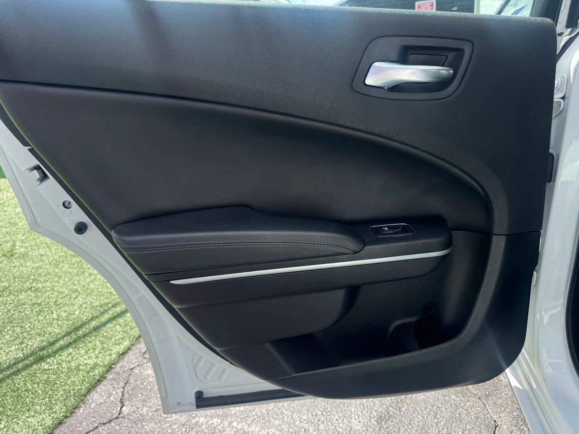 2021 Dodge Charger SXT Sedan 4D