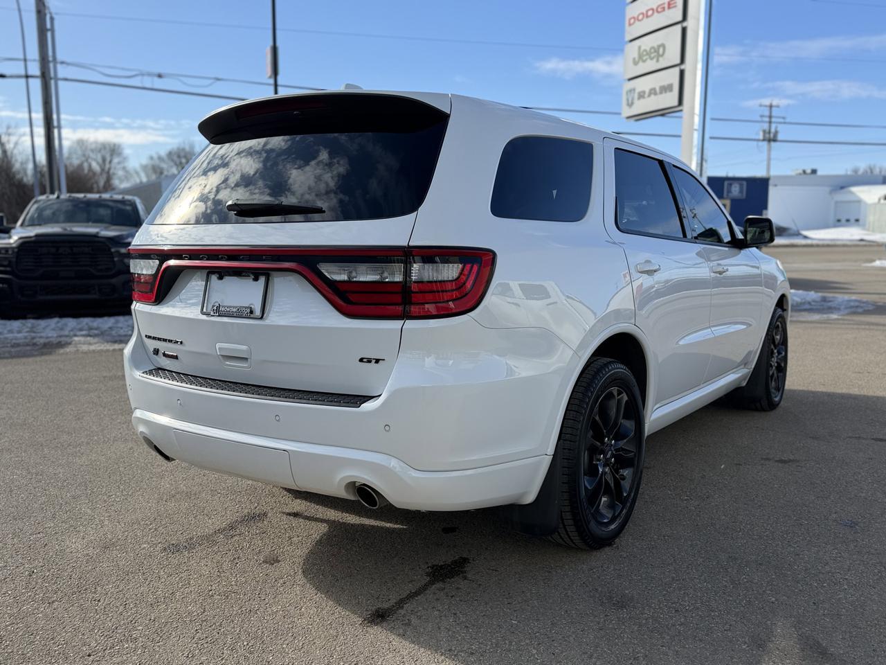 2021 Dodge Durango GT Blacktop AWD | 20IN Black Wheels | Leather | 6 Passenger | NAV | Alpine Audio | Heated Seats Redwater AB