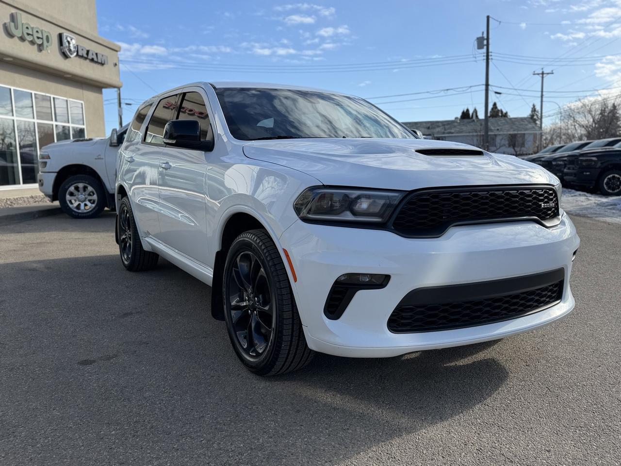 2021 Dodge Durango GT Blacktop AWD | 20IN Black Wheels | Leather | 6 Passenger | NAV | Alpine Audio | Heated Seats Redwater AB