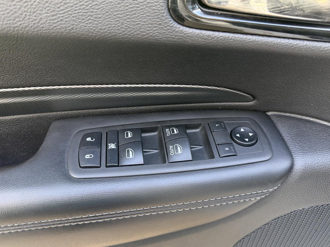 2021 Dodge Durango GT Blacktop AWD | 20IN Black Wheels | Leather | 6 Passenger | NAV | Alpine Audio | Heated Seats Redwater AB