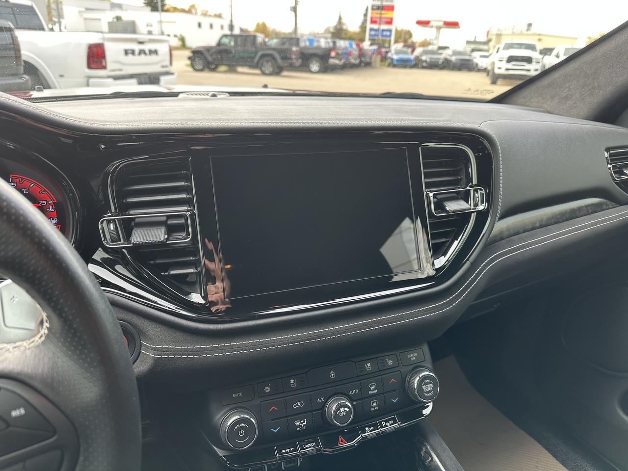 2021 Dodge Durango SRT Hellcat AWD | Supercharged HEMI V8 710HP | Brembo Brakes | NAV | Heated Vented Leather Redwater AB