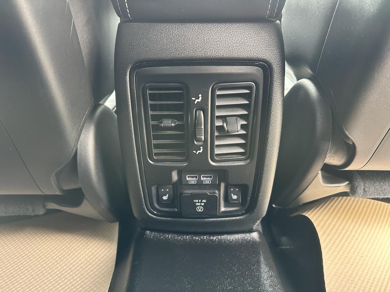 2021 Dodge Durango SRT Hellcat AWD | Supercharged HEMI V8 710HP | Brembo Brakes | NAV | Heated Vented Leather Redwater AB