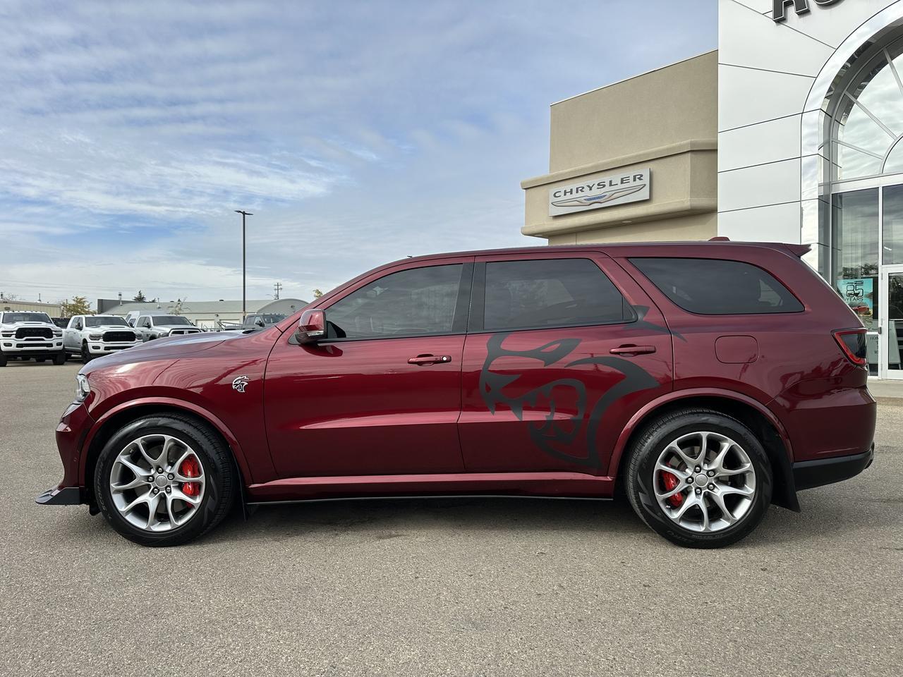 2021 Dodge Durango SRT Hellcat AWD | Supercharged HEMI V8 710HP | Brembo Brakes | NAV | Heated Vented Leather Redwater AB