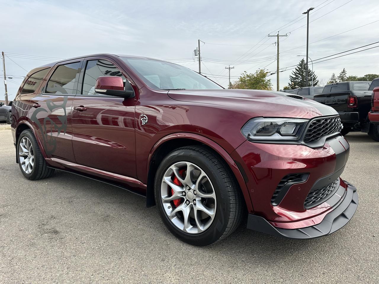 2021 Dodge Durango SRT Hellcat AWD | Supercharged HEMI V8 710HP | Brembo Brakes | NAV | Heated Vented Leather Redwater AB