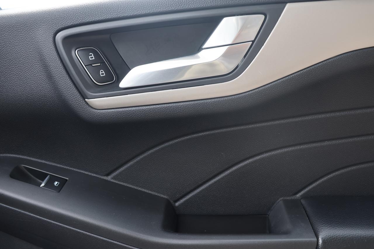 2021 FORD ESCAPE SE Houston TX