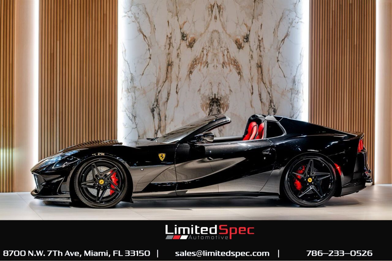 2021 Ferrari 812 GTS Convertible 2D Miami FL