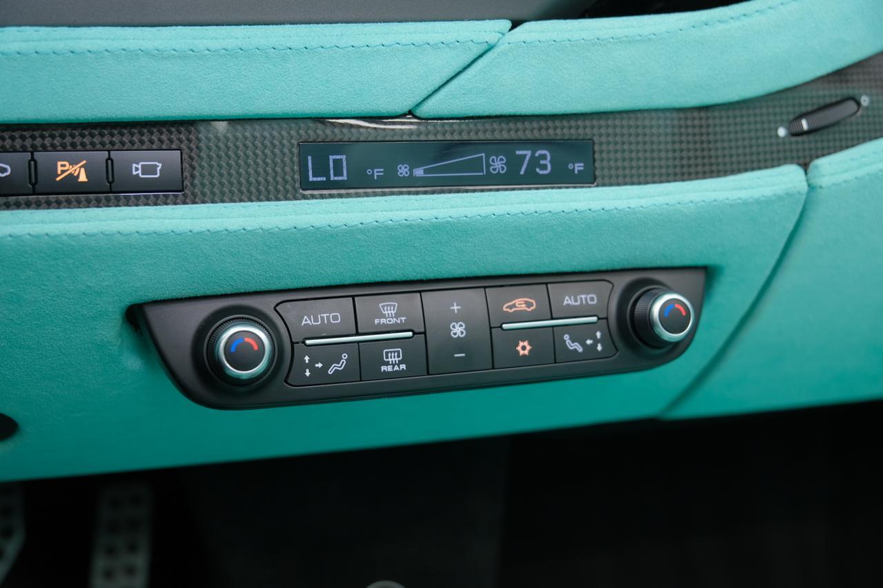 2021 Ferrari F8 Spider Miami FL