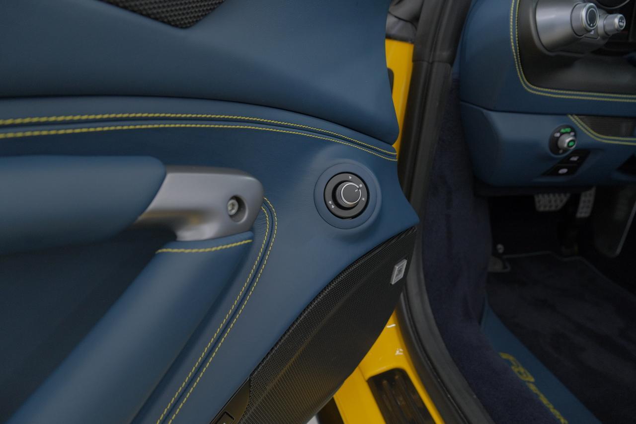 2021 Ferrari F8 Spider Miami FL