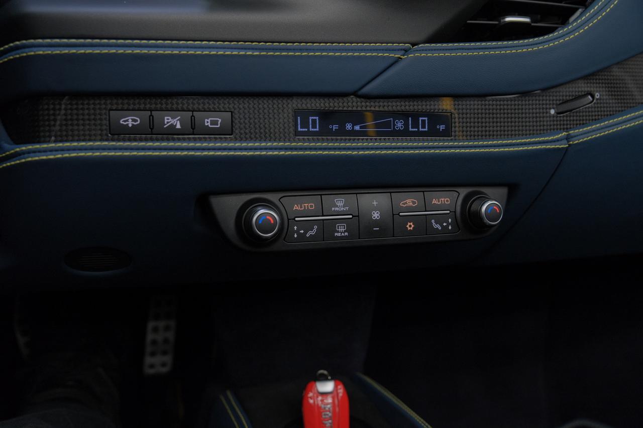 2021 Ferrari F8 Spider Miami FL