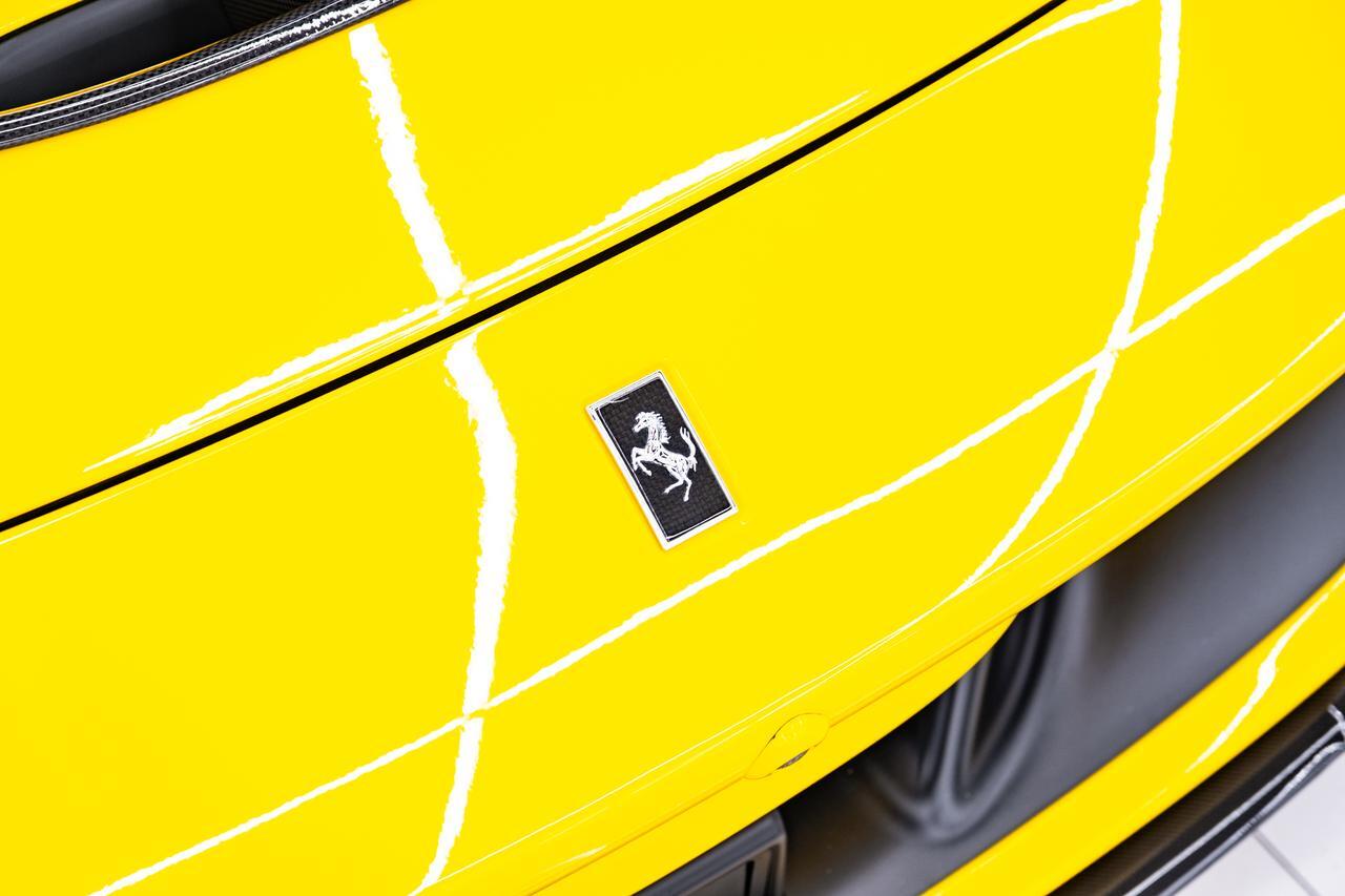 2021 Ferrari F8 Spider Base Miami FL