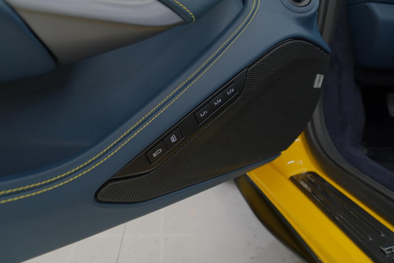 2021 Ferrari F8 Spider Miami FL