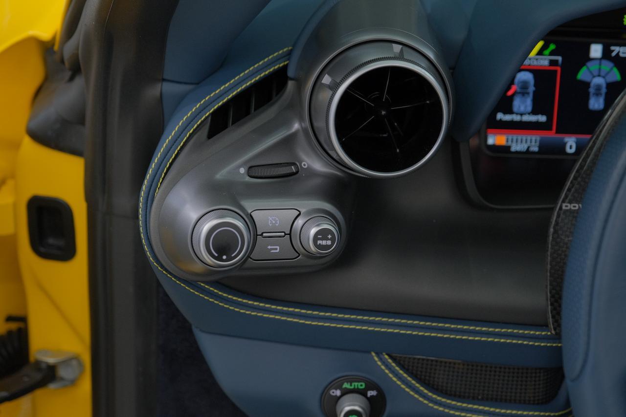 2021 Ferrari F8 Spider Miami FL