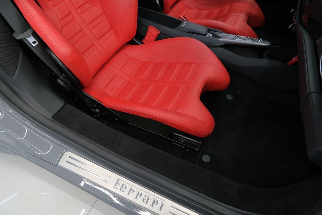 2021 Ferrari F8 Tributo Base Miami FL