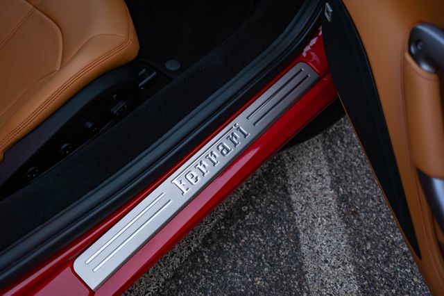 2021 Ferrari F8 Base - Photo 15