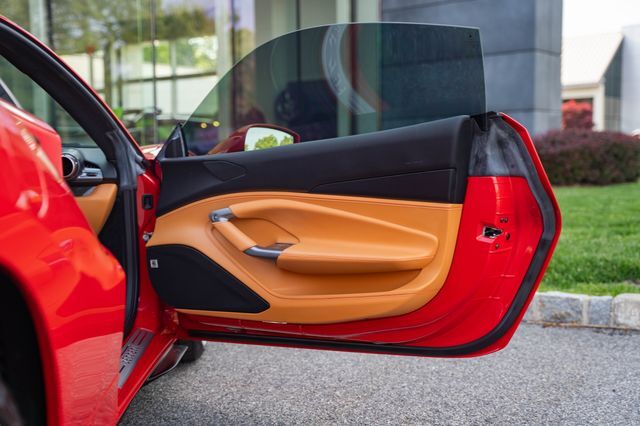 2021 Ferrari F8 Base - Photo 14