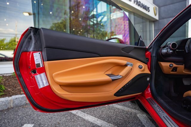 2021 Ferrari F8 Base - Photo 13