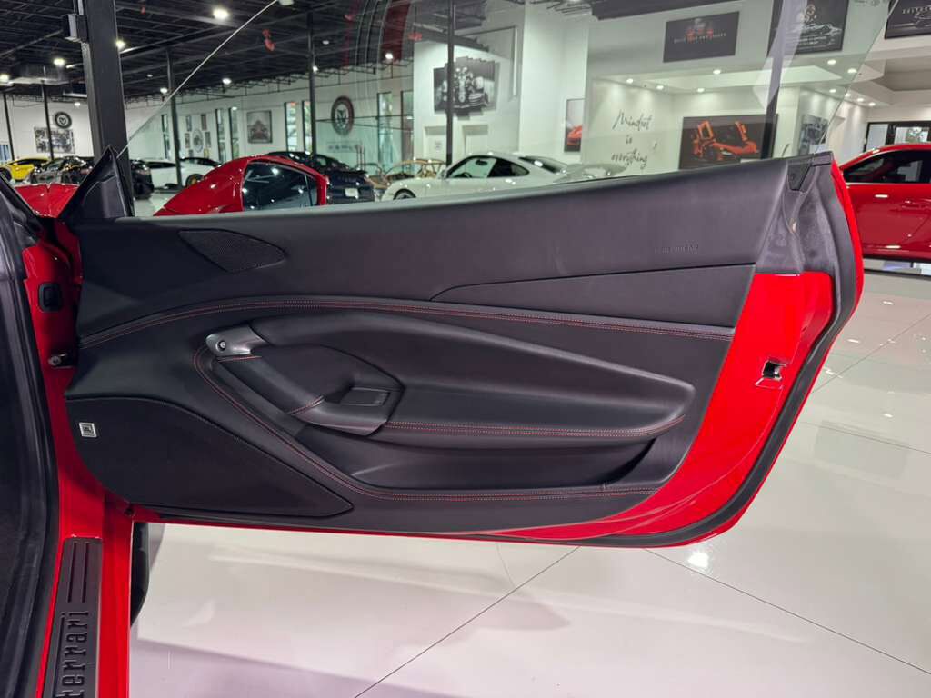2021 Ferrari F8 Tributo Rosso Corsa paint,Daytona style seats,front lifter,JBL audio,carbon galore AND MUCH MORE!! Fort Lauderdale FL