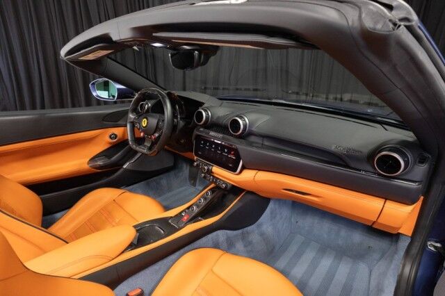 2021 Ferrari Portofino ($290,929 MSRP!!) *SPECIAL ORDERED MANDARIN ORANGE INTERIOR* *ONLY 4900 MILES* *$73,925 IN FACTORY OPTIONS!* San Diego CA
