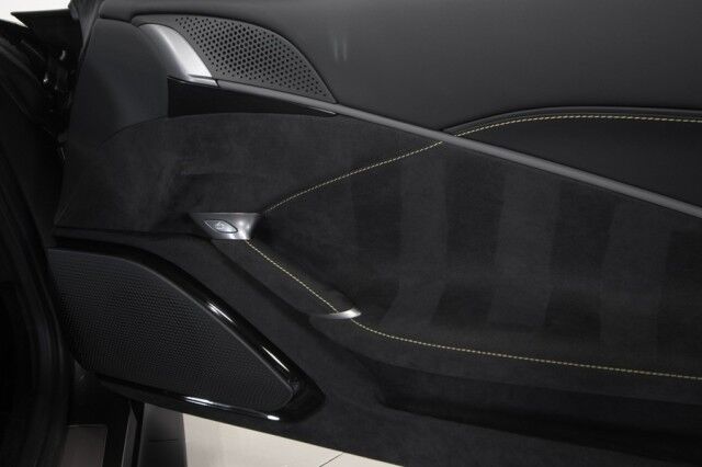 2021 Ferrari Roma *ONLY 3100 MILES* *PASSENGER DISPLAY* *EXTENDED WARRANTY* San Diego CA