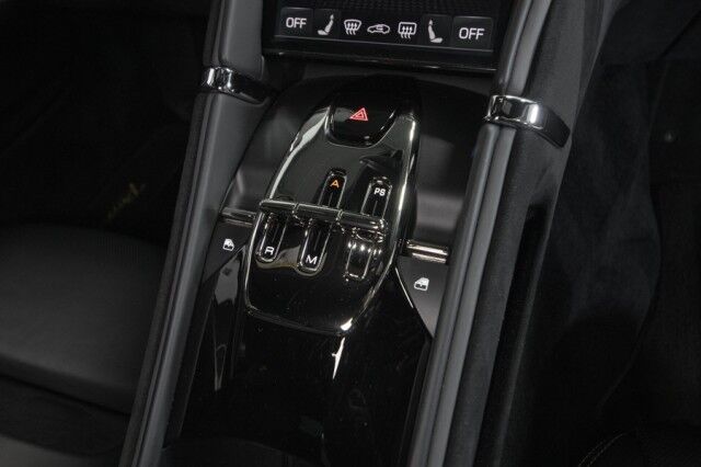 2021 Ferrari Roma *ONLY 3100 MILES* *PASSENGER DISPLAY* *EXTENDED WARRANTY* San Diego CA