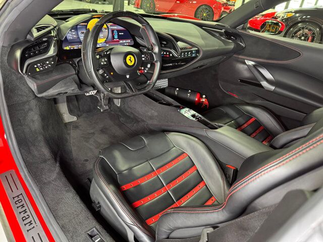2021 Ferrari SF90 Stradale Rosso Corsa paint, suspension lifter, titanium exhaust pipes, Daytona seats, front camera & MORE!!! Fort Lauderdale FL