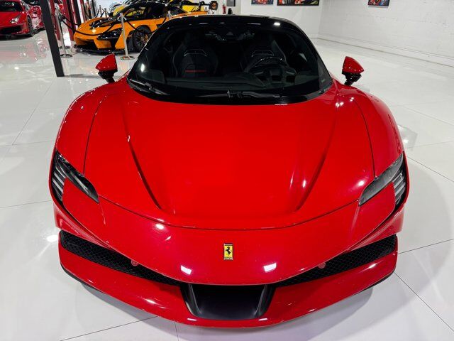 2021 Ferrari SF90 Stradale Rosso Corsa paint, suspension lifter, titanium exhaust pipes, Daytona seats, front camera & MORE!!! Fort Lauderdale FL