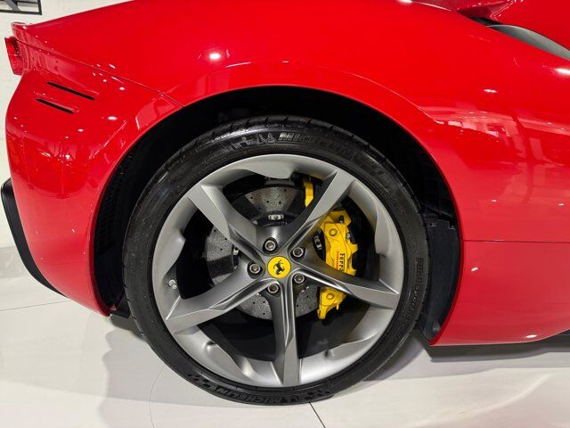 2021 Ferrari SF90 Stradale Rosso Corsa paint, suspension lifter, titanium exhaust pipes, Daytona seats, front camera & MORE!!! Fort Lauderdale FL