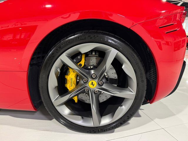 2021 Ferrari SF90 Stradale Rosso Corsa paint, suspension lifter, titanium exhaust pipes, Daytona seats, front camera & MORE!!! Fort Lauderdale FL