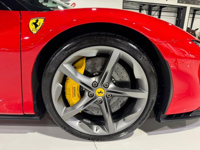 2021 Ferrari SF90 Stradale Rosso Corsa paint, suspension lifter, titanium exhaust pipes, Daytona seats, front camera & MORE!!! Fort Lauderdale FL
