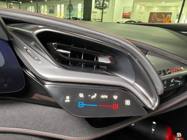 2021 Ferrari SF90 Stradale Rosso Corsa paint, suspension lifter, titanium exhaust pipes, Daytona seats, front camera & MORE!!! Fort Lauderdale FL