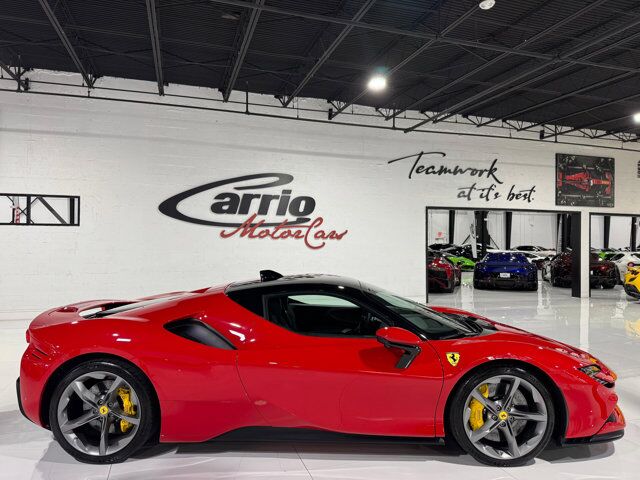 2021 Ferrari SF90 Stradale Rosso Corsa paint, suspension lifter, titanium exhaust pipes, Daytona seats, front camera & MORE!!! Fort Lauderdale FL