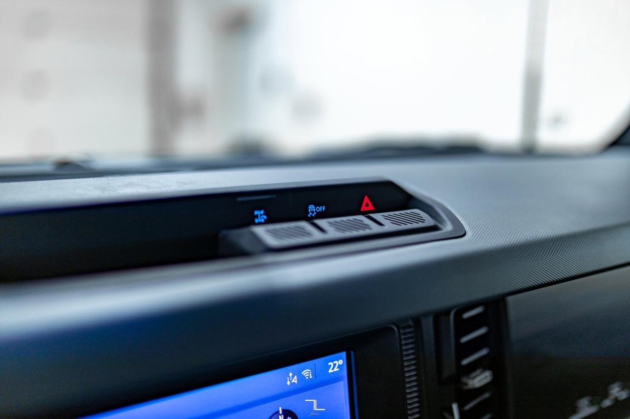 2021 Ford Bronco 4x4 Off Road BCam Red Deer AB