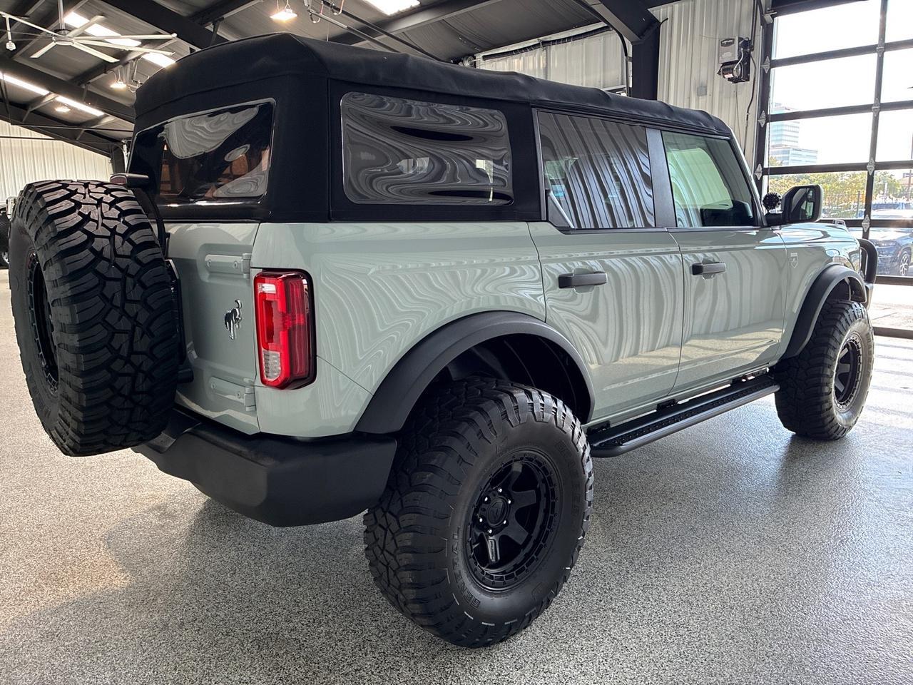 2021 Ford Bronco Big Bend, Lift, Fuel Off-Road Wheels, 35in Tires, Warn Bumper, W