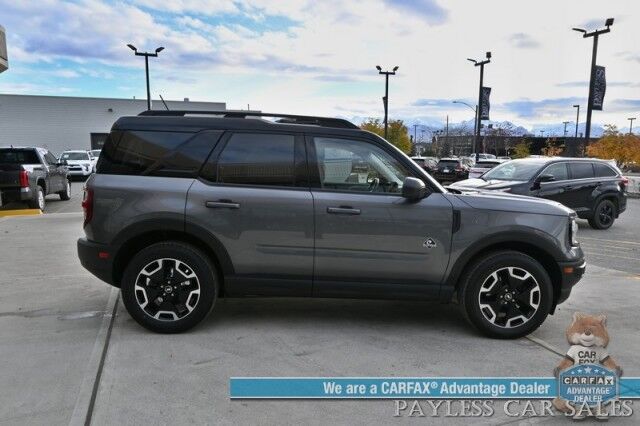 2021 Ford Bronco Sport Outer Banks / 4X4 / Auto Start / Power & Heated Leather Seats / Heated Steering Wheel / Lane Departure & Blind Spot Alert / Appl CarPlay & Android Auto / Back Up Camera / Keyless Entry & Start / 1-Owner Anchorage AK