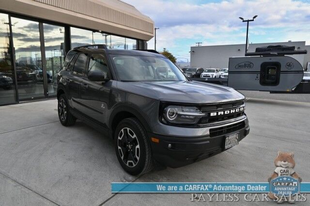 2021 Ford Bronco Sport Outer Banks / 4X4 / Auto Start / Power & Heated Leather Seats / Heated Steering Wheel / Lane Departure & Blind Spot Alert / Appl CarPlay & Android Auto / Back Up Camera / Keyless Entry & Start / 1-Owner Anchorage AK